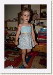 10 - 11 Prin camera * 428 x 640 * (71KB)